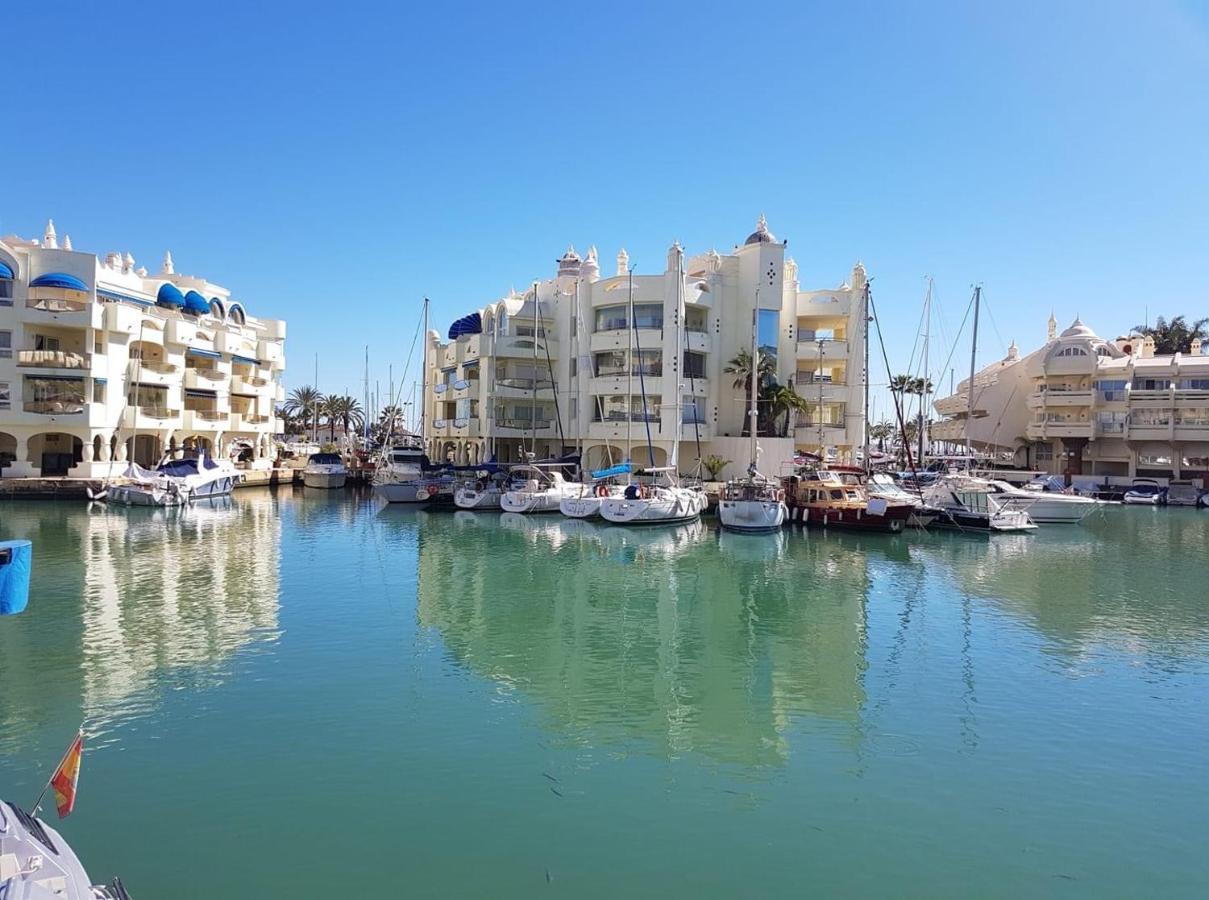Apartamento Benalmadena Puerto Marina Apartman Kültér fotó