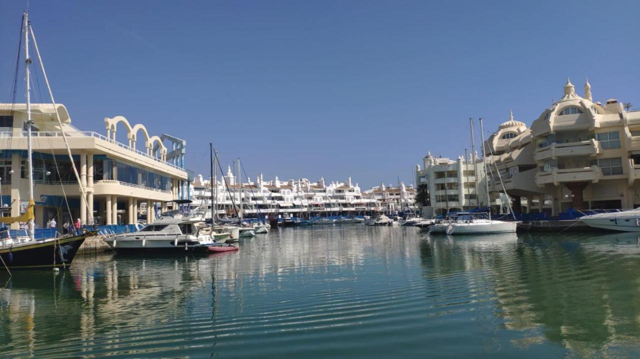 Apartamento Benalmadena Puerto Marina Apartman Kültér fotó