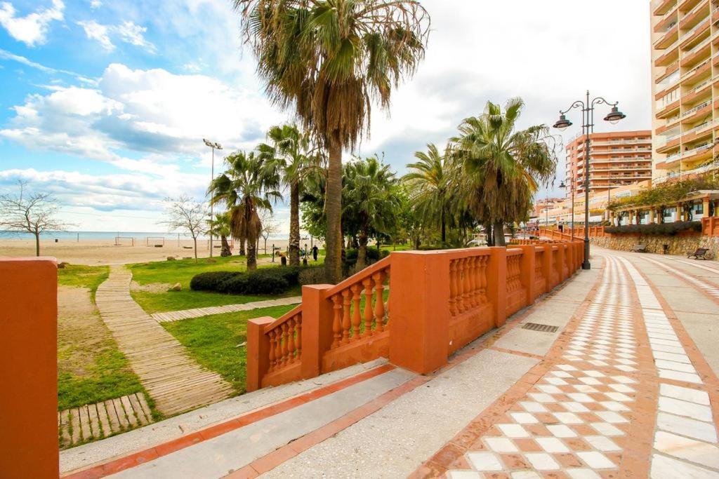 Apartamento Benalmadena Puerto Marina Apartman Kültér fotó