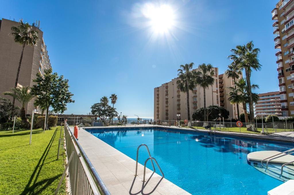 Apartamento Benalmadena Puerto Marina Apartman Kültér fotó